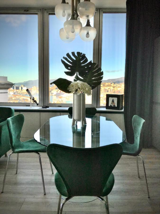 Central Penthouse With Spectacular Sea And City Views ジェノヴァ エクステリア 写真